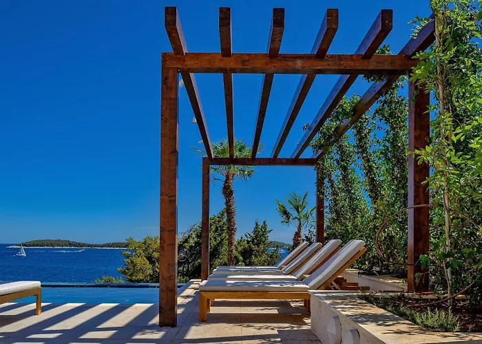 빌라 Crystalsea 1 Infinity Heatedpool In Hvar